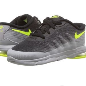 nike invigor infant
